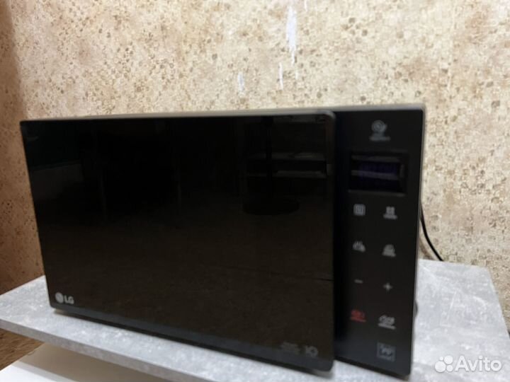 Микроволновая печь LG MW25R35GIS Black