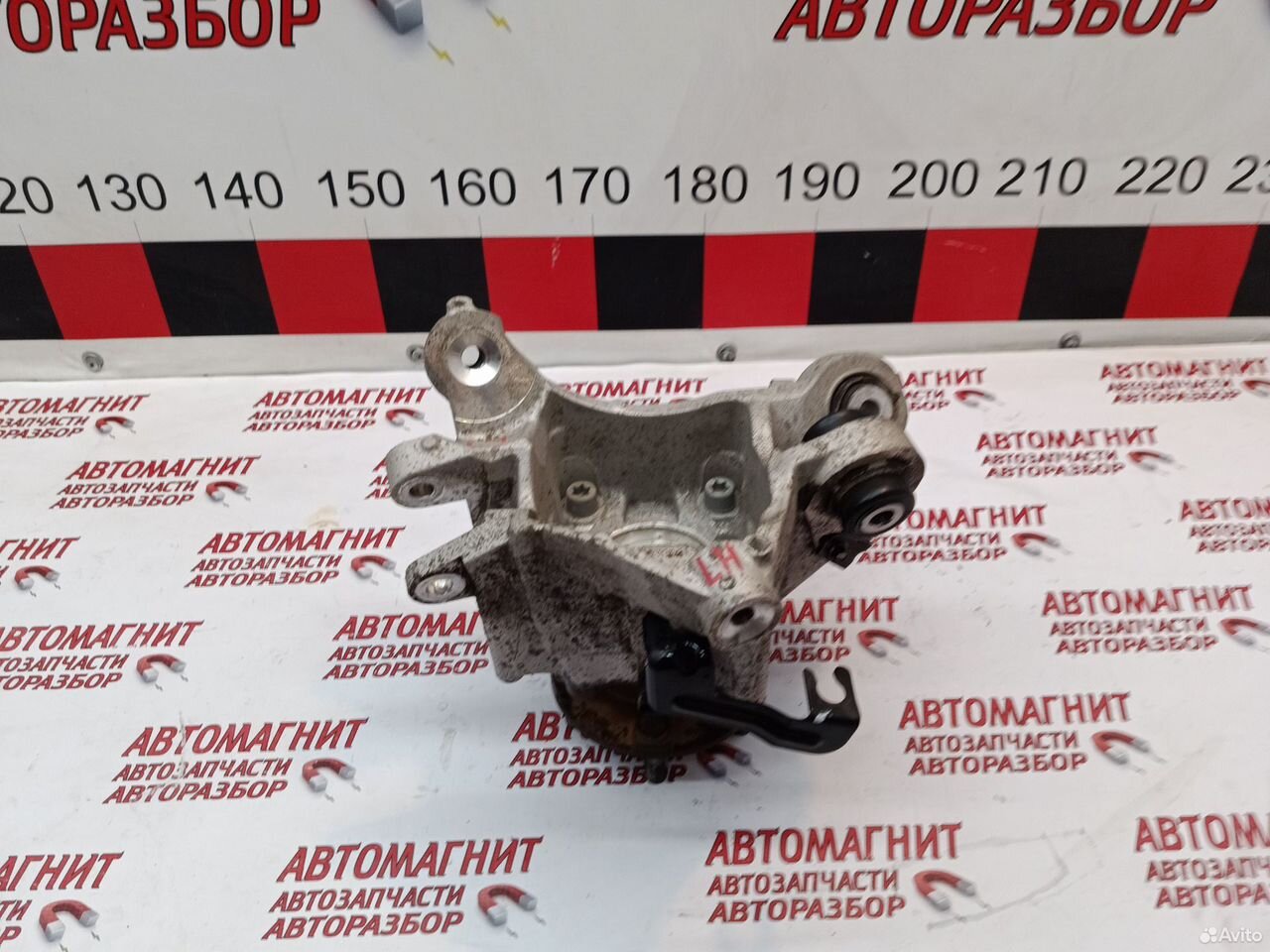 Цапфа задняя левая Lixiang L7