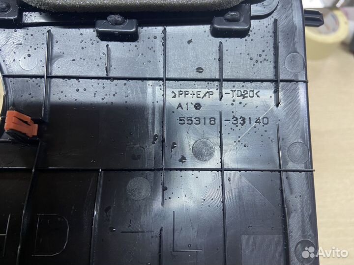 Накладка торпеды левая Toyota Camry 75