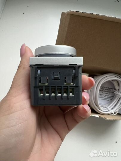 Терморегулятор abb zenit серебро