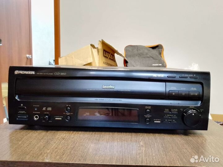 LD-проигрыватель Pioneer CLD-2850