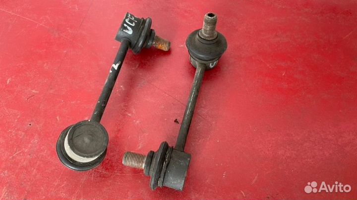 Стойки стабилизатора комплект передние Toyota