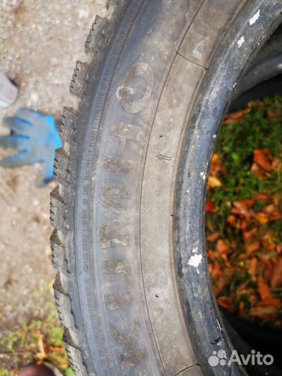 Kumho I'Zen KW22 215/55 R17 98