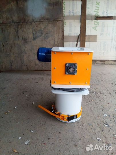 Дозатор весовой для пеллет, зерна, корма