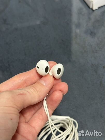 Наушники apple earpods с разъемом lightning ориг