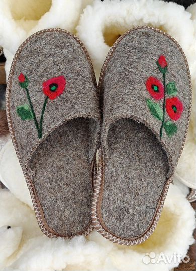 Тапочки войлочные с вышивкой ручной работы