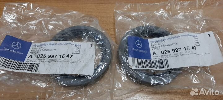 Сальник передней ступицы Мерседес 211/212/221/230