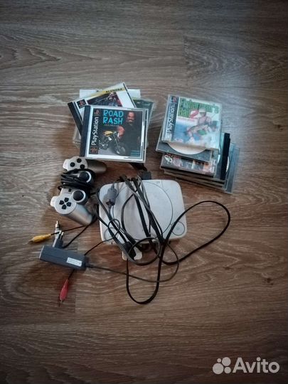 Игровая приставка ps1