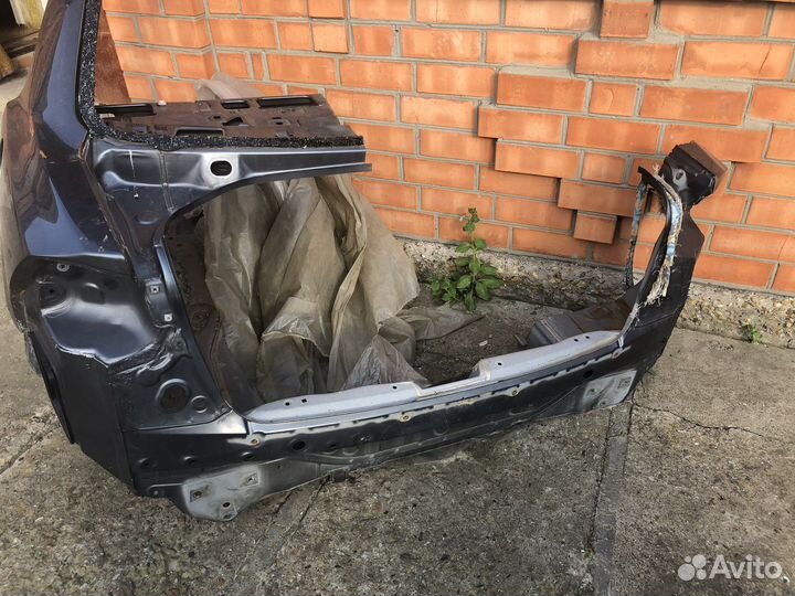 Левое крыло и задняя часть лансер 10