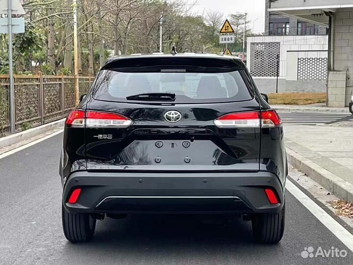 Toyota Corolla Cross 2.0 CVT, 2024, 1 100 км