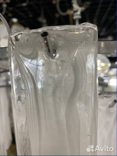 Уникальная люстра из дизайнерского стакла