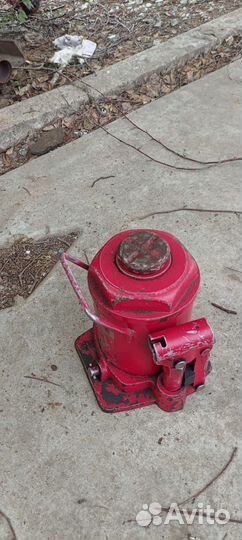 Домкрат volvo 20t