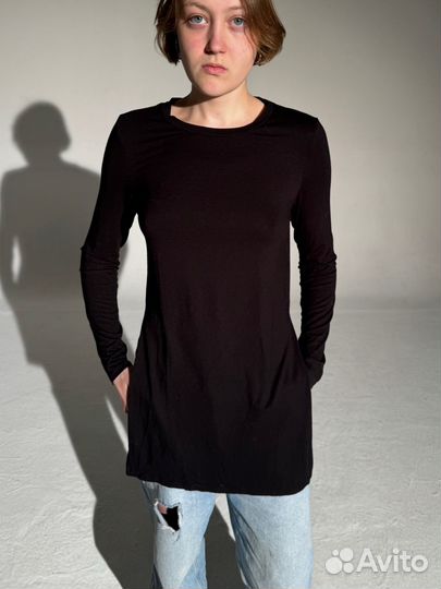 Лонгслив туника с разрезом