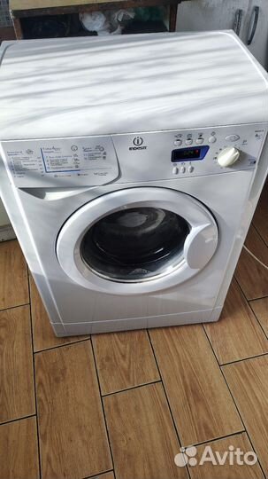 Стиральная машина бу indesit