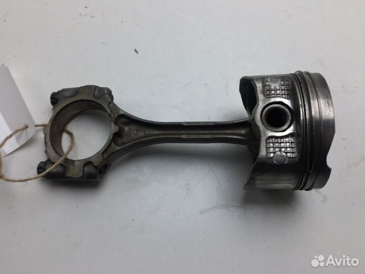 Поршень с шатуном Toyota Funcargo NCP20 2nzfe 2000