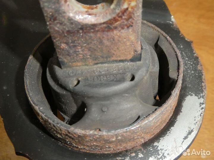 Задний продольный рычаг левый Mazda 6 gj