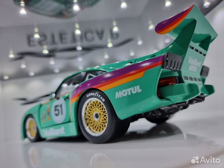 Модель Porsche 935 K3 Vaillant 1977 1:18 Solido