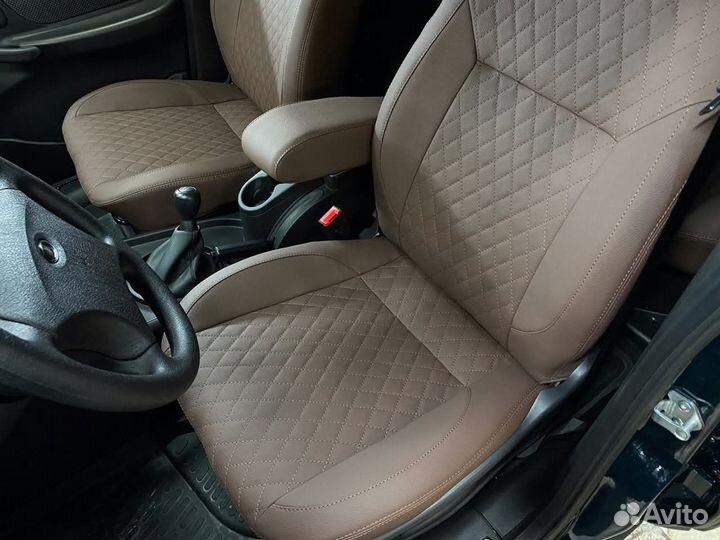 Чехлы на Niva Travel