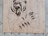 Ключница настенная из дерева, с рисунком медведя