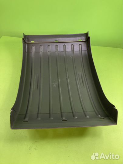 Крыло задн (средняя часть) \MAN TGA SP40040110