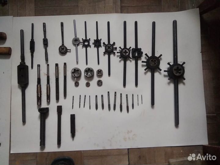 Державки,плашки, метчики,воротки, сверла, развертк