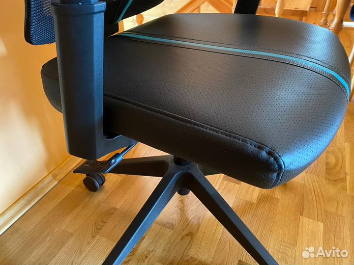 Компьютерное кресло ThunderX3 yama1 игровое