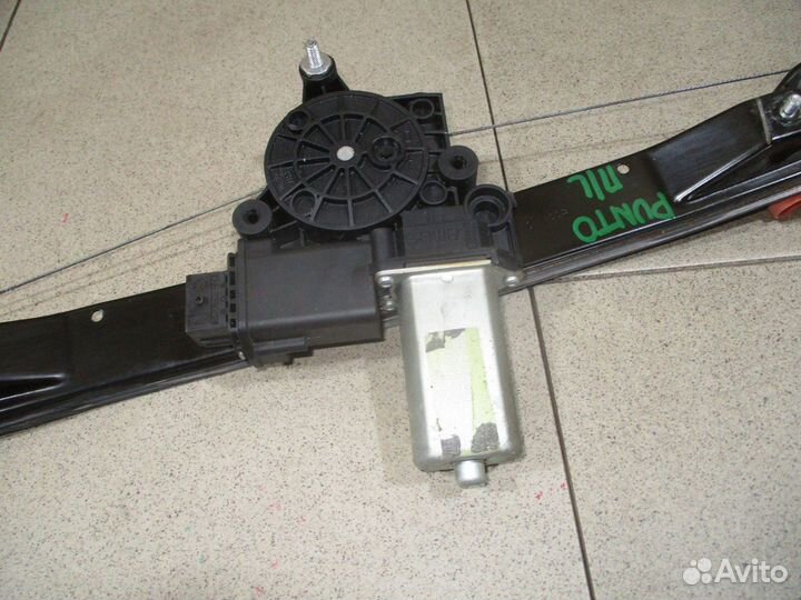 Стеклоподъемник передний левый Fiat Grande Punto