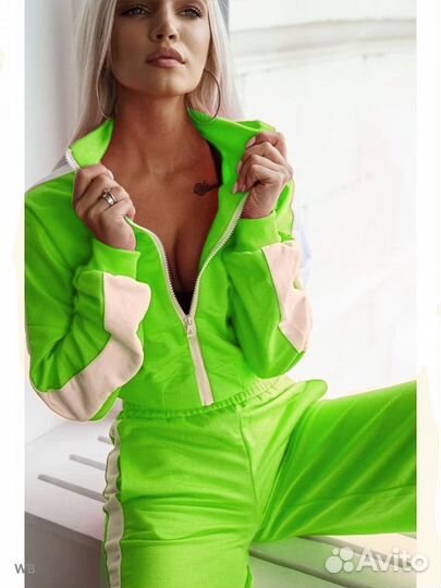 Спортивный костюм женский