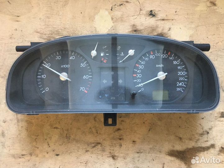 Панель щиток приборов Renault Laguna 2