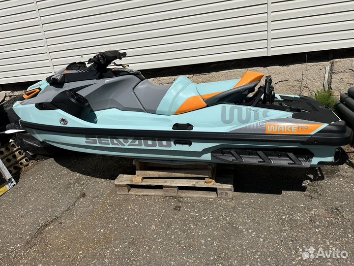 Гидроцикл BRP Sea-Doo Wake Pro 230