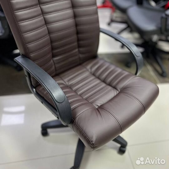 Компьютерное кресло Атлант (цвета)