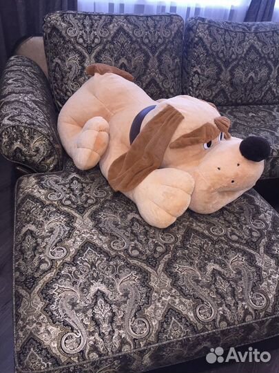 Собака огромная)