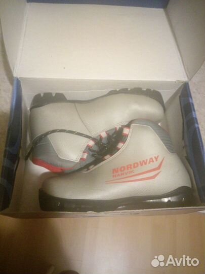 Лыжные ботинки 36 размер