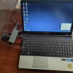 Ноутбук Samsung NP300E5A-S04RU