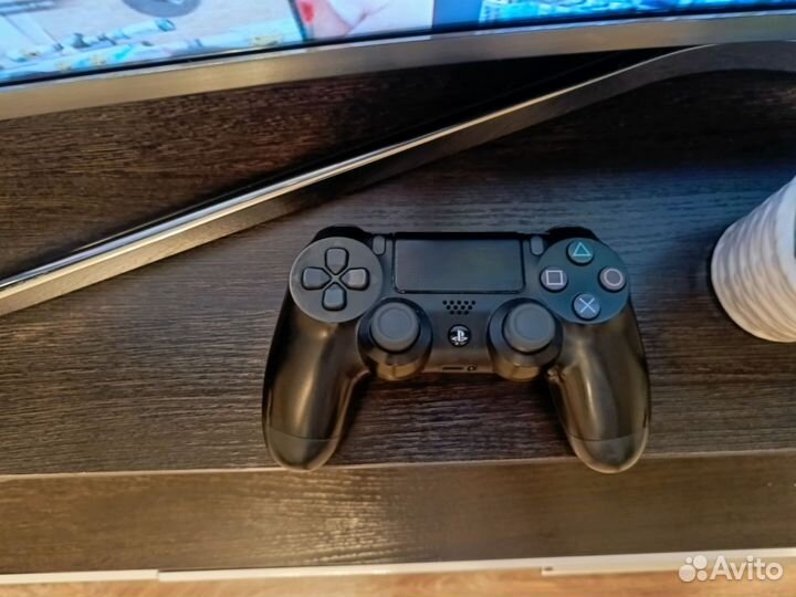 Sony PS4 slim