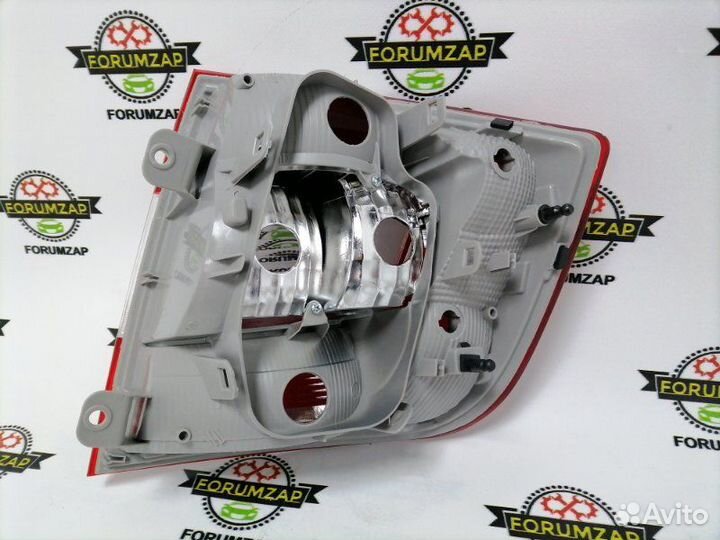 Фонарь задний левый Skoda Rapid 2012-2017