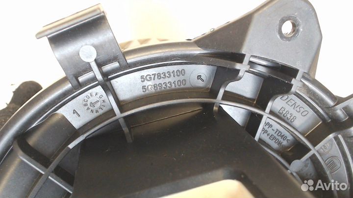 Двигатель отопителя Lancia Delta, 2011