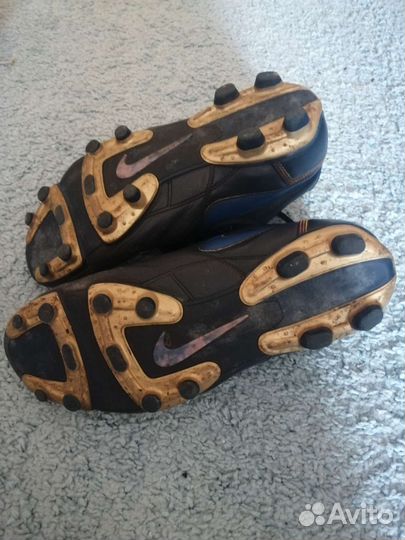 Детские футбольные бутсы Nike 39 рр