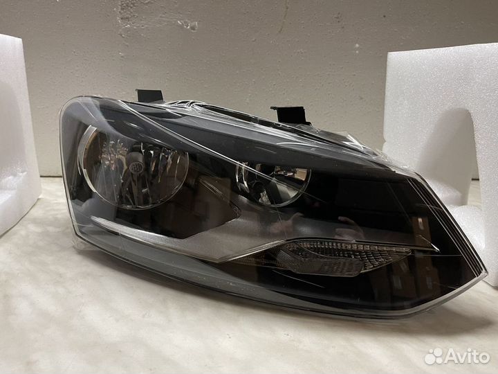 Фара правая/левая Volkswagen Polo / Фольксваген П