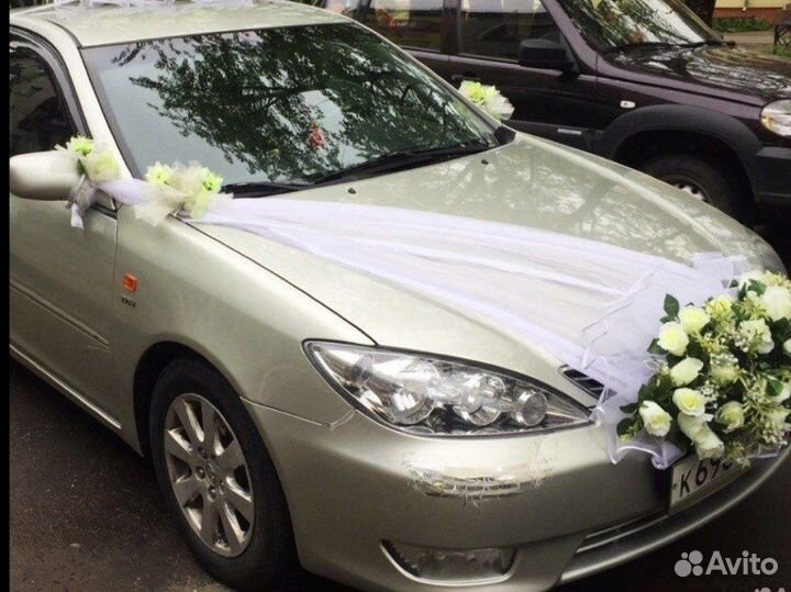 Свадебные украшения на автомобиль