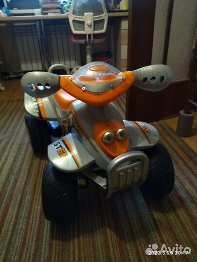 Детский квадроцикл на аккумуляторе