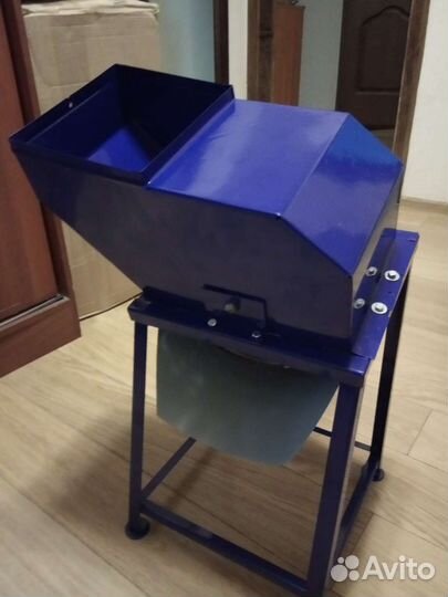 Корморезка измельчитель овощей фрукт ручной новый