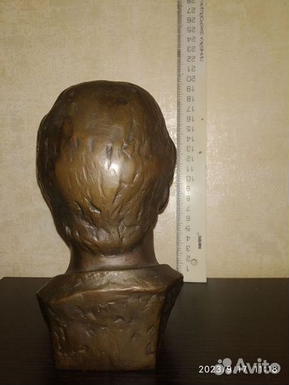 Бюст Высоцкого