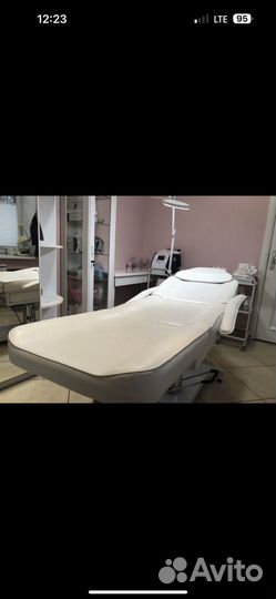 Медицинская кушетка