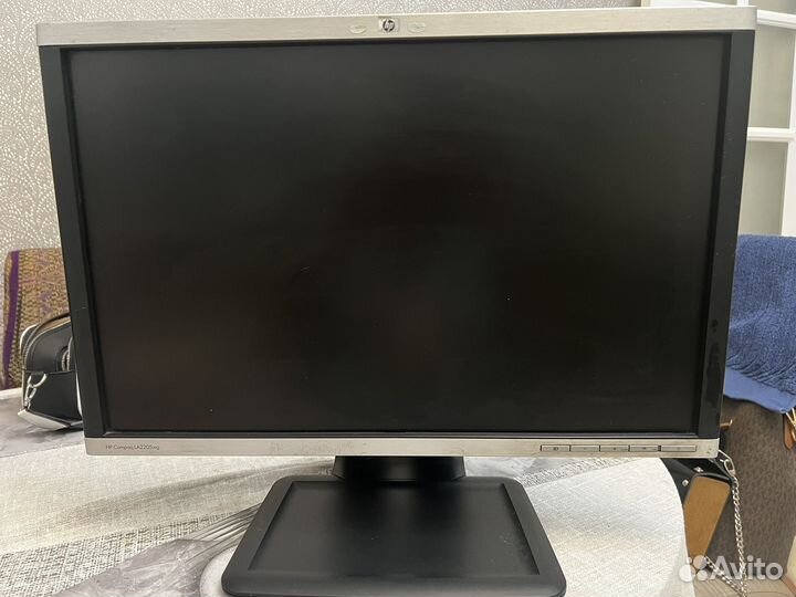 Монитор hp la2205wg
