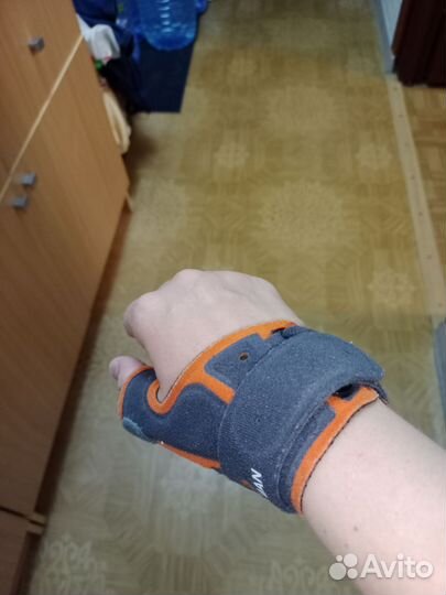 Ортез на лучезапястный сустав