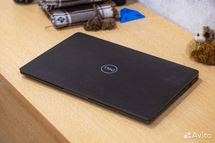 Ноутбук для учебы Dell Latitude 7400 16/256
