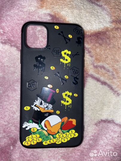 Чехол на iPhone 11