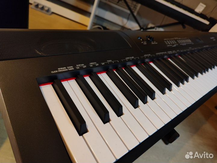 Электронное цифровое фортепиано/пианино