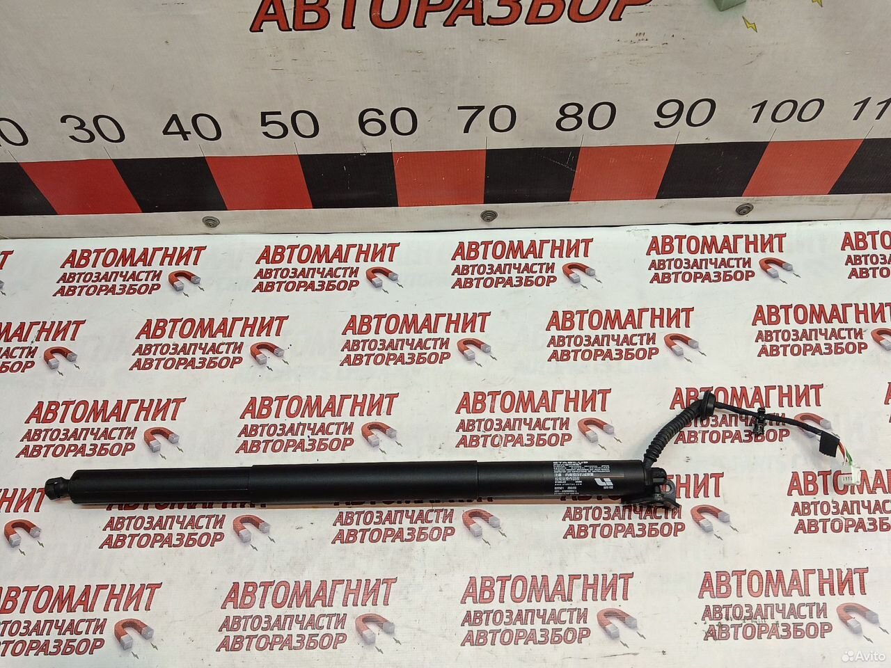 Электропривод багажника левый Lixiang L9